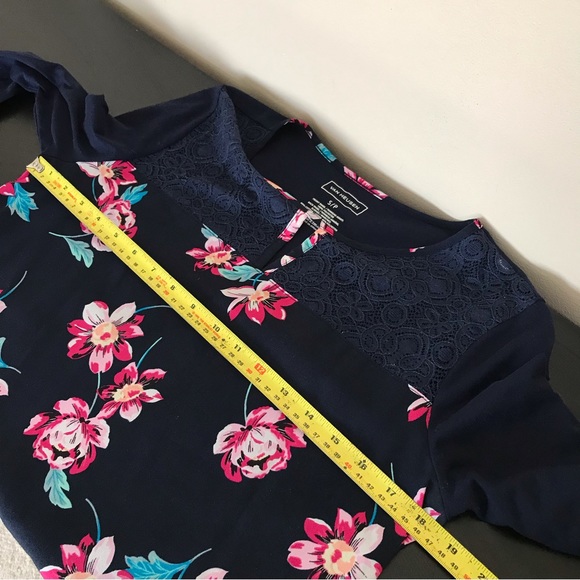 Van Heusen Navy Blue Floral Top | Feminine Lace Neck - Picture 7 of 8